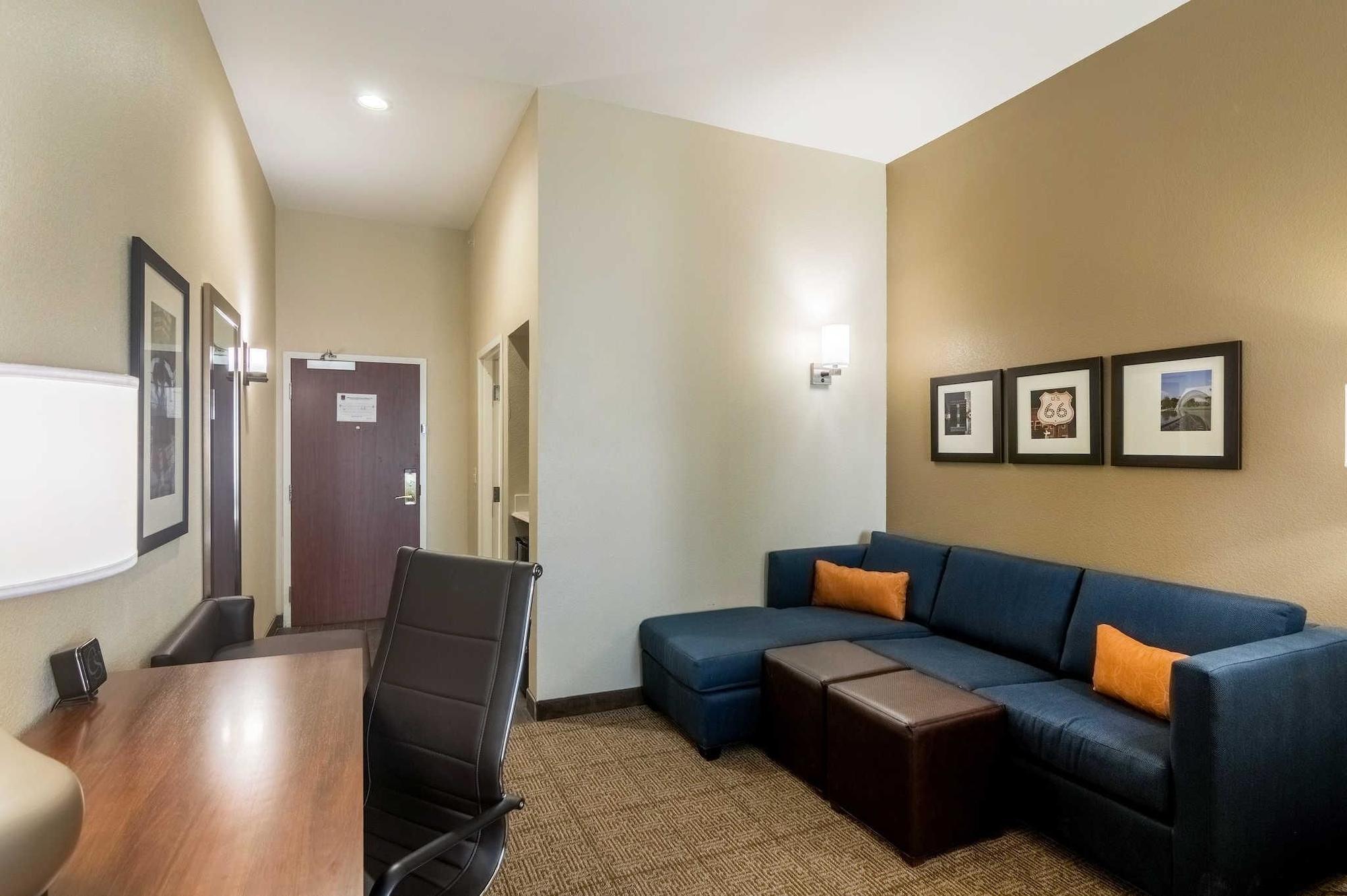 אוקלהומה סיטי Comfort Suites Fairgrounds West מראה חיצוני תמונה