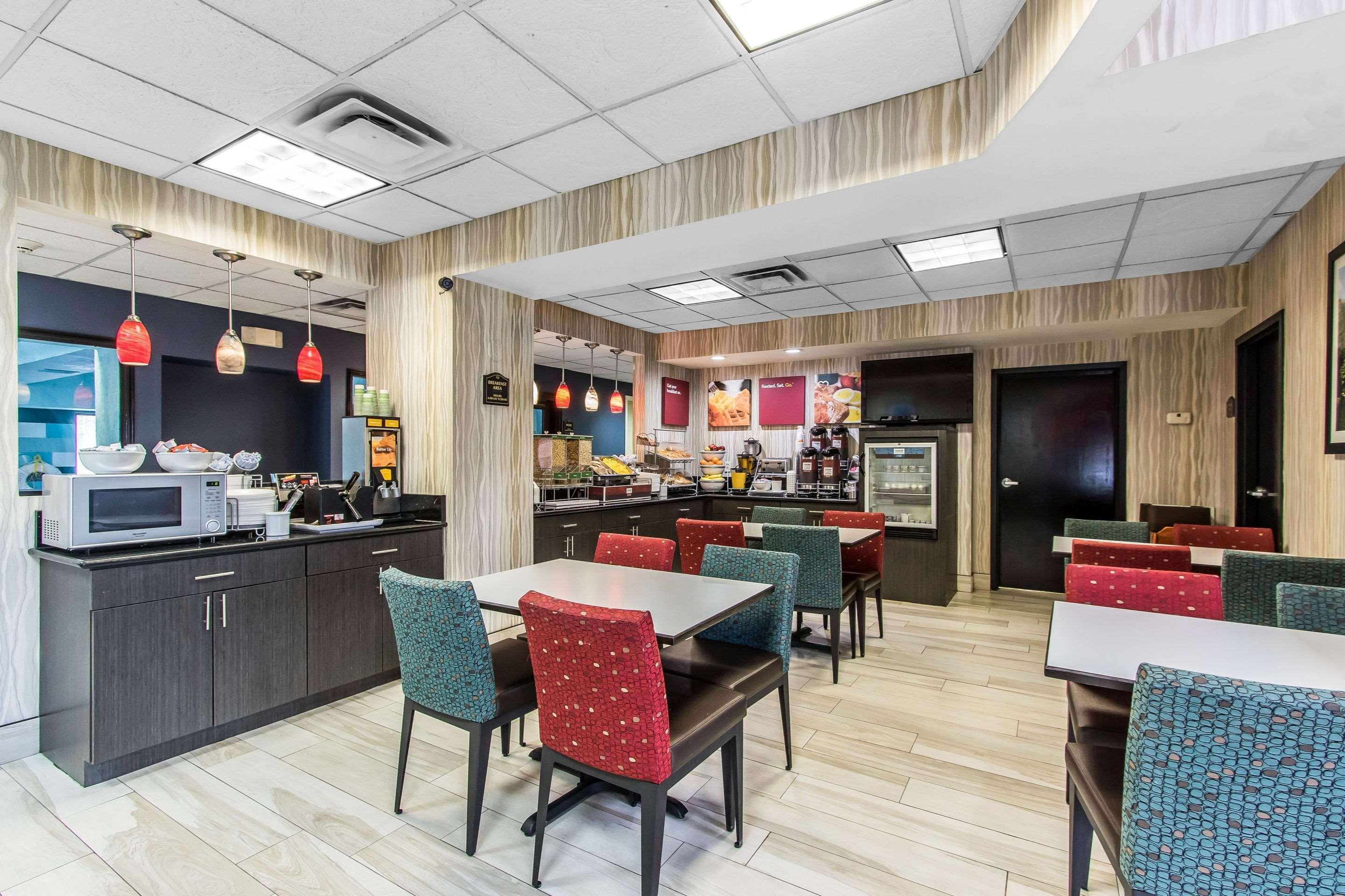 אוקלהומה סיטי Comfort Suites Fairgrounds West מראה חיצוני תמונה